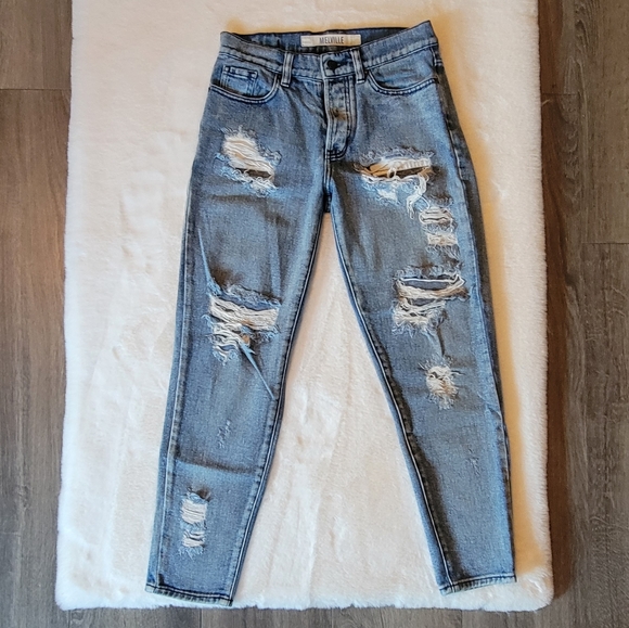 Brandy Melville Denim - Brandy Melville Distressed skinny jeans